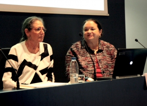 Elizabeth A. Swanson y Sue Moorhead, durante la charla en el HULA